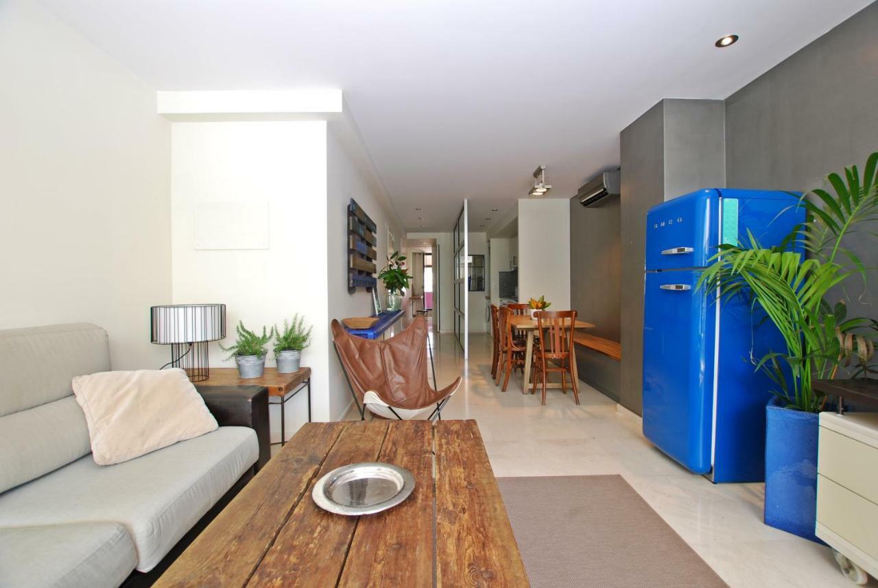 Blue Fridge Apartmen - Blue Fridge Apartmen - Ideal For Couples, Near Beach And Well Connected Leilighet Vilassar De Mar Eksteriør bilde