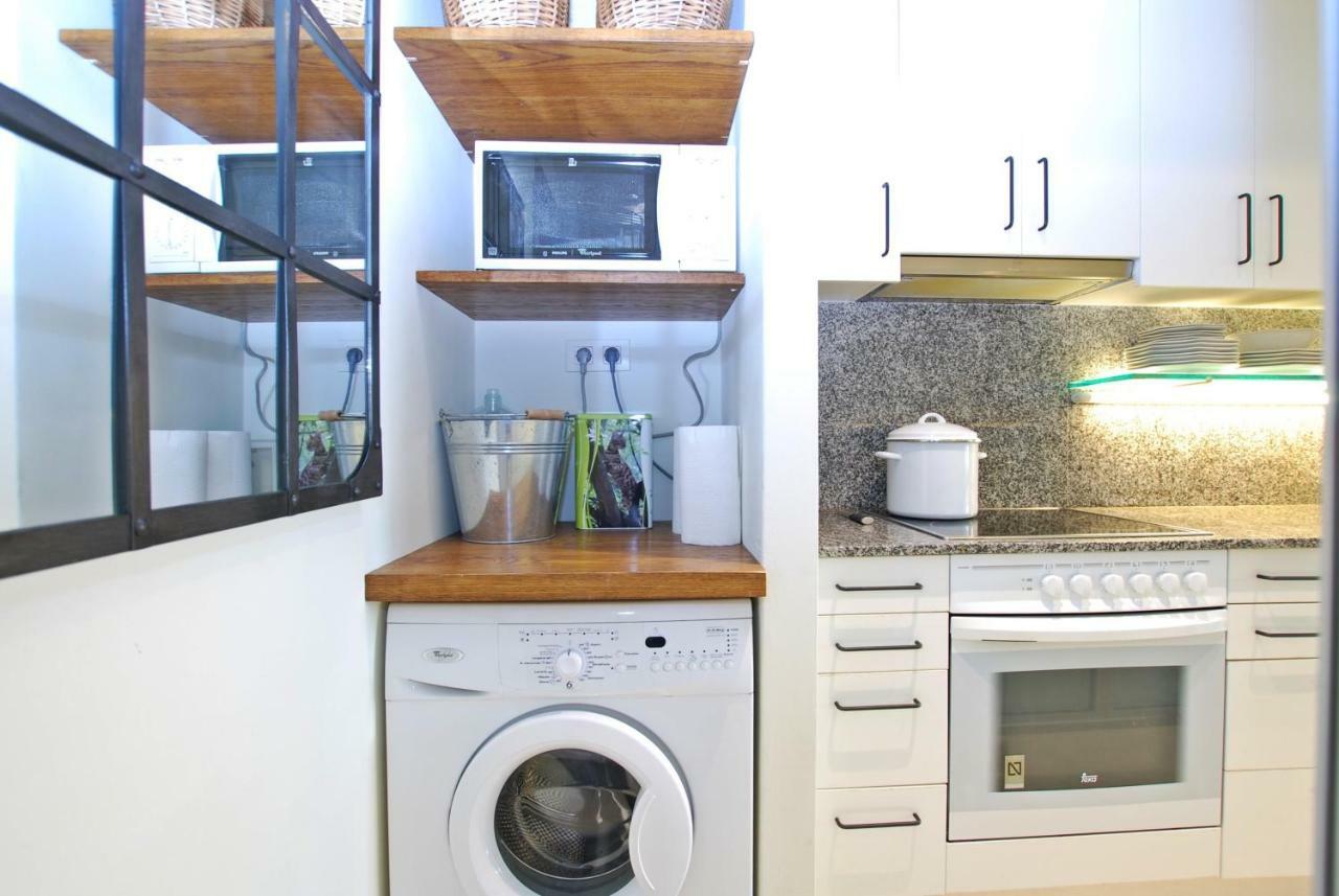 Blue Fridge Apartmen - Blue Fridge Apartmen - Ideal For Couples, Near Beach And Well Connected Leilighet Vilassar De Mar Eksteriør bilde