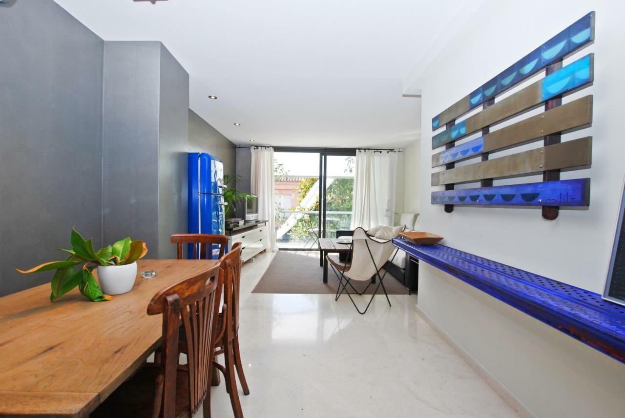 Blue Fridge Apartmen - Blue Fridge Apartmen - Ideal For Couples, Near Beach And Well Connected Leilighet Vilassar De Mar Eksteriør bilde